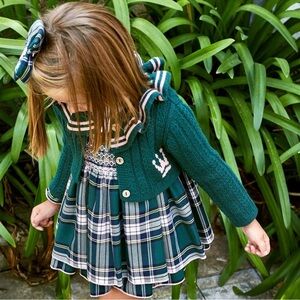 Plaid Green Kids Casual Dress with sweater and bloomers
3 pieces